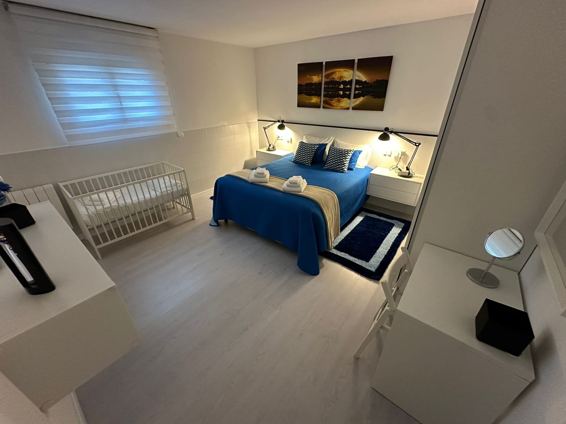 Quarto 1 - de casal com aquecimento, Alojamento Rio Neiva